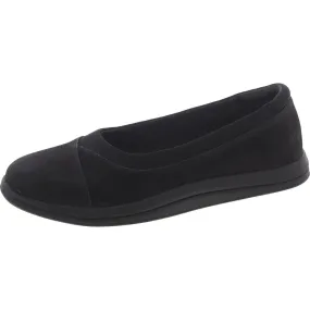 Cloudsteppers by Clarks Womens Slip On Round Toe Slip-On Sneakers