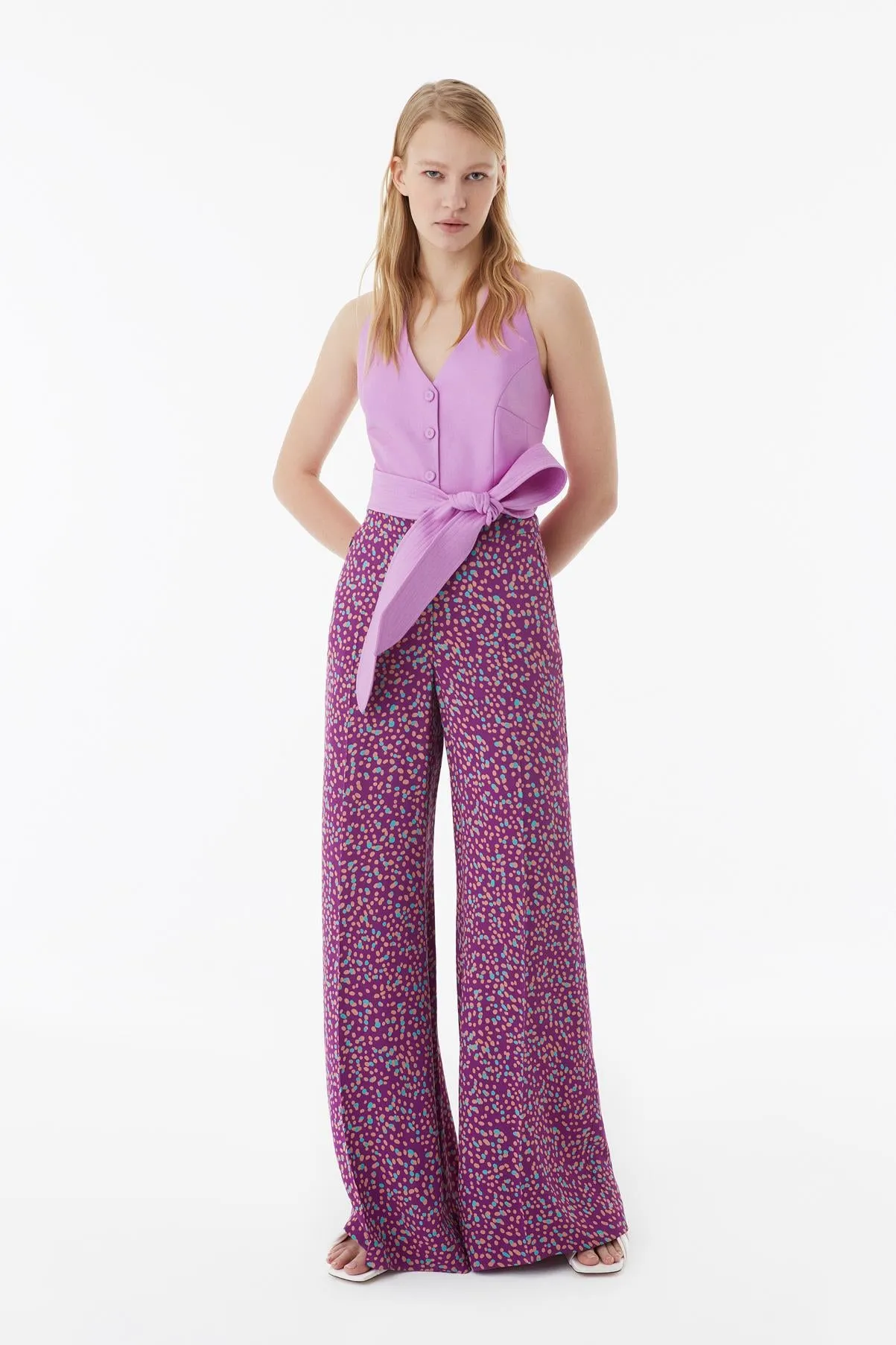 Exquise Wide-Cut Patterned Crepe Pants Purple