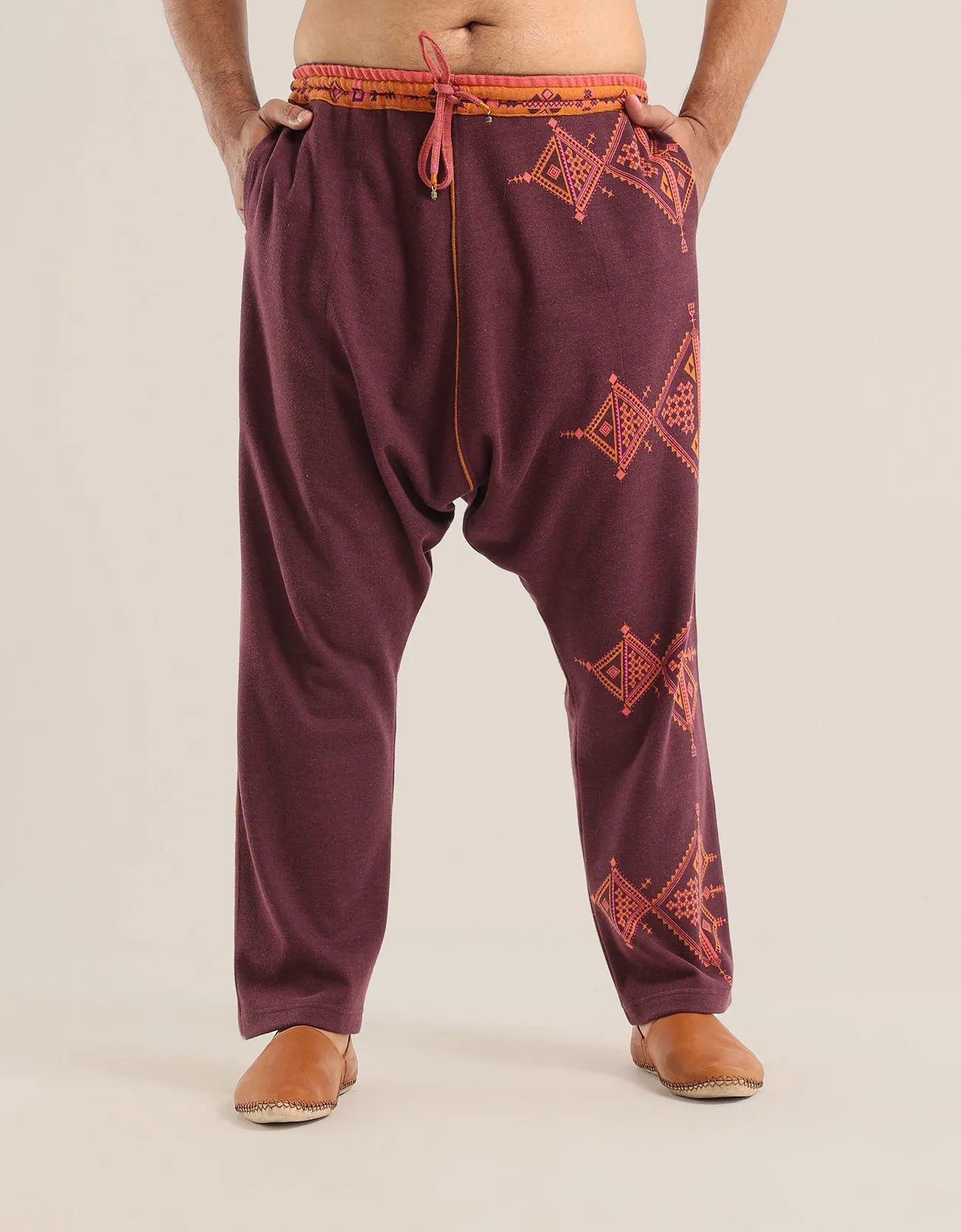 Harem pants with elastic on the waist and drawstring