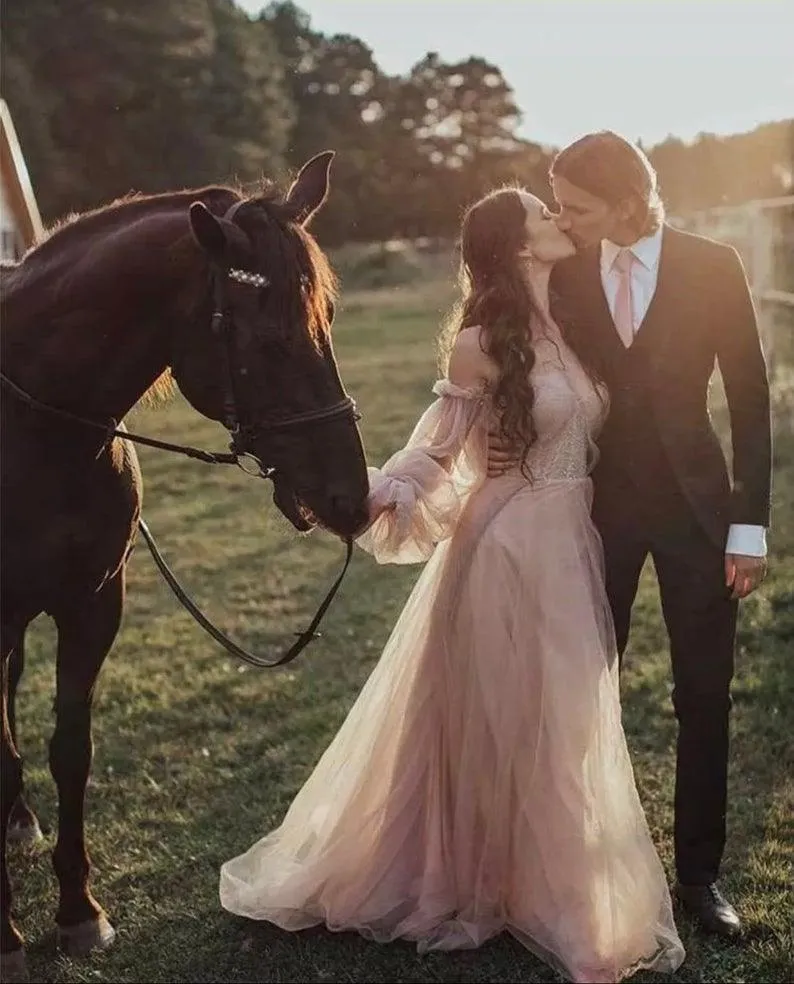 Pink Elegant Boho  Off Shoulder Beach Wedding Dresses with Puff Sleeves Beading