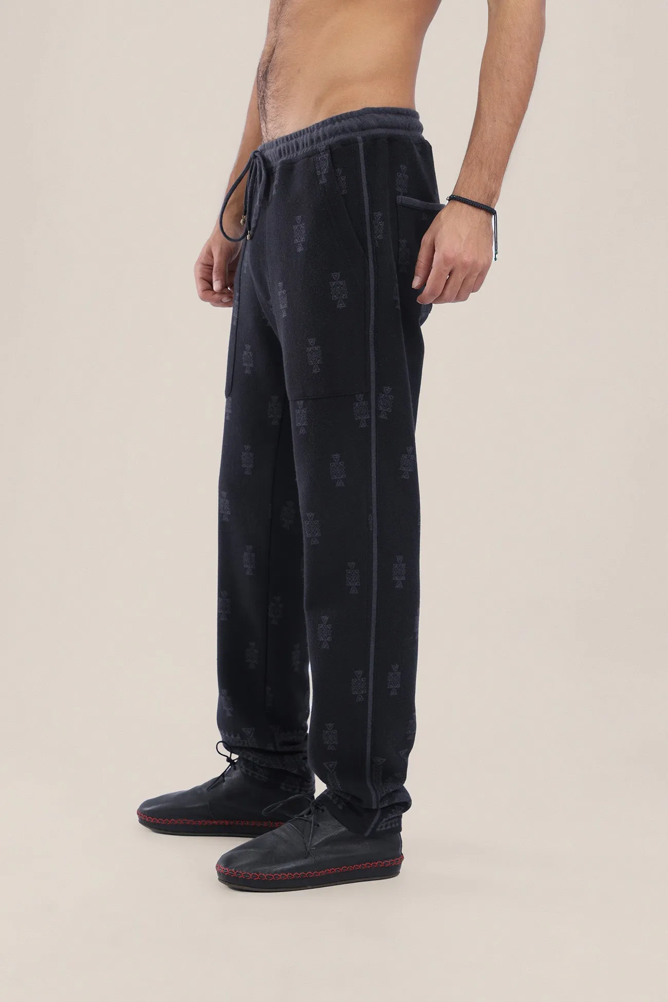 Straight leg patterned jacquard pants